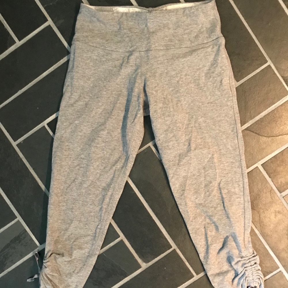 Lululemon Crops 4